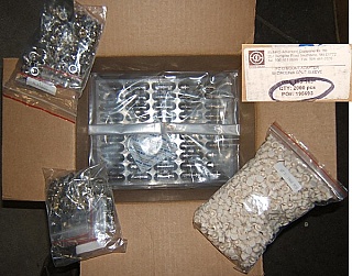 Simplex FC/PC to FC/PC. DD-style. With nuts. Key width is about 2.22mm. Zirconia internal split sleeve. P/N: AD-FPFP-D2-C; ; P/N: 253-143