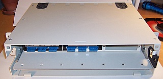 SC-SC 24-fiber duplex connector panel, upgradable to 36-fiber connections