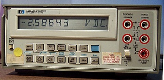 HP 3478A Digital multimeter, 5 1/2 digit. With HP-IB. with a pair of 3rd-party test leads