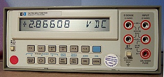 HP 3478A Digital multimeter, 5 1/2 digit. With HP-IB. with a pair of test leads