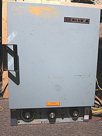 (For pick-up or pallet only) BLUE M OV-460A - TABLE TOP LAB OVEN;  S/N OV2 4672,