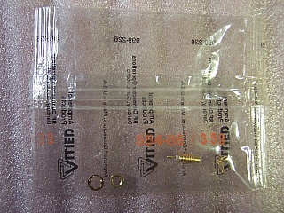 SMB male Sub-Minax Connector. Amphenol model: 554-86/359
