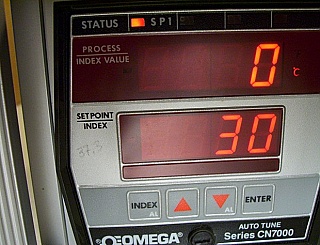 Themperature controller for oven, with OMEGA Autotune PID Temperature/Process Controller, Model: CN7001R1