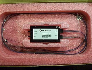 1x32 32-ch C-band 100GHz-spacing AWG Mux-DeMUX, with integrated temperature controller. JDS P/N: AWG1MDC32-Z002, 1530.334nm-1562.233nm