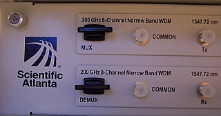 1x8 and 8x1 8-channel C-band 200GHz DWDM mux/demux pair, within enclosure of Scientific Atlanta. 8 channels are from 1547.72nm to 1558.98nm . With FC/PC adapters. JDS P/N: WD1508SAMD-ATX3