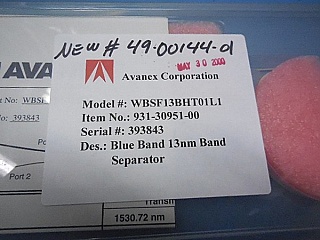 1x2 Blue band 13nm band seperator. 1530.72nm-1543.34nm pass, 1547.32nm-1560.19nm band is reflected. Avanex model: WBSF13BHT01L1
