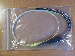 32pc 900-um buffered 18cm-long SM fiber at one end, with 78cm-long 32-fiber ribbon at the other side
