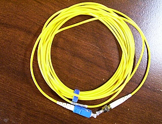 FC/UPC-SC/UPC 5-meter SM Fiber jumper by Simbol