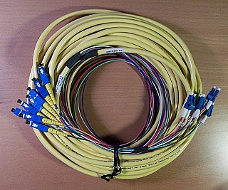 LC/PC-SC/PC 17-meter 8-fiber cabled jumper