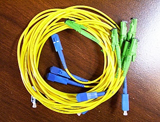 E2108.6(APC)-SC/PC about 3-feet SMF simplex jumper