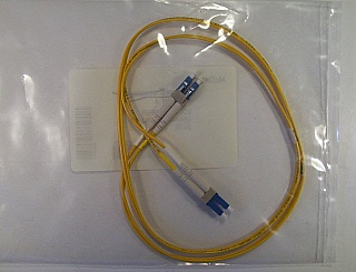 Min order qty=10. LC/UPC-LC/UPC duplex 1-meter SMF jumper, 2mm dual cable. Model no: JZ2-010LL001;  803-000062-001