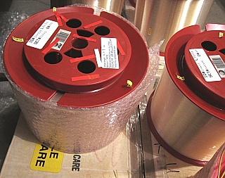 30km or 33km Lucent/AT&T dispersion-shifted fiber (DS,DSF) spool. With zero dispersion around 1550nm.