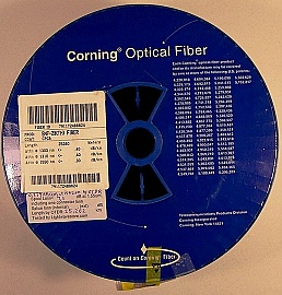 25.26km SMF-28 bare fiber spool, with 2 FC/APC connectors in 3mm cable. Loss is higher than new version, but still meets old specification.