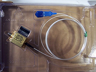 10Gb pin-preamp receiver, RF connection is K-connector(SMA-compatible), with  high transimpedance. Lucent/Ortel/Agere model: 2860E-040