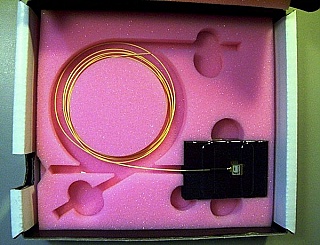 10.7Gb InGaAs-APD/Preamp receiver, Eudyna(FUJITSU) model: FRM5N141GT205L. "mechanical sample" is marked on the product box.