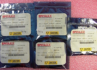 155Mb/s optical PIN-TIA high-gain receiver for 1.3um and 1.55um. With ST receptacle. PIN-TIA with single ended output and case connected to ground pin. Bandwidth: 200MHz. Epitaxx/JDS model: EDR512 B RST