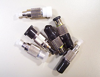 5dB Fiber adapter with fixed loss, FC/UPC - FC/UPC
