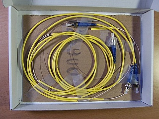 50%/50% 2x2  3dB coupler at 1.55/1.3um wide-band, with FC/UPC connectors.