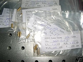 Fiber Grin-lens collimator. WD(working distance ? ) = 100mm