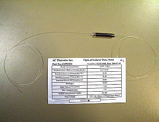 1.55um isolator, ISO>35dB over C-band 1527-1565nm. P/N: 21091534. Short fiber 30cm or near 50cm