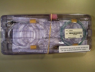 1570-1610nm L-band isolator with 2 FC/PC(UPC) connectors. JDS P/N: IS3650. With test sheet.