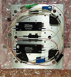 Combo of dual Dicon 1x1 switch and one ADC 1x2 3dB coupler. For 1.55um. Mounted on Aluminum plate. 'Sell As Is'. Without test data