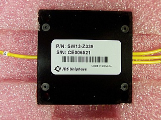1x3 JDSU non-latching Switch with 3 FC/APC connectors. For both 1.3um and 1.55um. Direct drive. JDS P/N: SW13-Z339