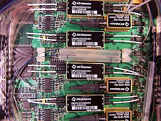 JDS optical switch Module(OSM) for both C-band and L-band. There are 10pc 1x2 MOM optical switches and 10pc 2x2 MEMS switches. JDS P/N: 21036568, model: SA-ZN50-FUJ1