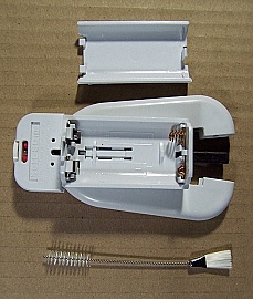 MICRO ELECTRONICS FIBER OPTIC SOFT STRIP HEAT STRIPPER. It is designed to stripe 900um-buffered fiber.With battery case cover