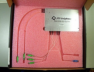 Gain-flat 1.55um passive EDFA booster module by JDS. OA1530-32-OUTH.  External pump lasers are required.