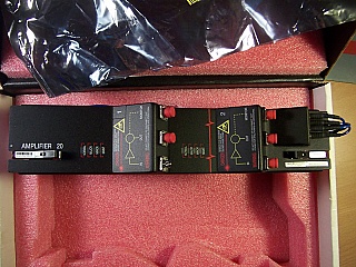 1.55um passive dual-amplifier EDFA card. Ciena P/N: OAP-17U-302.  Two external pump lasers are required.