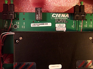 1.55um passive dual-amplifier EDFA card. Ciena P/N: OAP-17U-304.  Two external pump lasers are required.