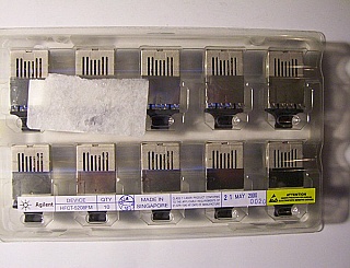 1300nm FP laser transceiver. Agilent P/N:  HFCT-5208FM. Flush shield, metallized housing. 1 × 9 pin. 622Mb. SMF