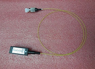 1.3um 2.5Gb 0.5dBm DFB-laser transmitter module. Model: SDT8018-TD-QN