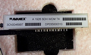 1531.123nm or 1531.896nm 8.37dBm-average(11.37dBm peak)  DWDM 2.5Gb laser transmitter module.  Avanex P/N: 3CN00469BT, A1926 family
