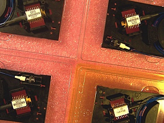 1551.397nm 2mW 2.5Gb DFB laser module, Lucent/Agere P/N: D2511G. Used, soldered, with short leads. Without manufacture test data