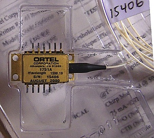 1538.19nm 10mW 14-pin butterfly laser for analog and DWDM. P/N: 1751A. For both forward and return paths. desoldered. Pin 6 (TEC+), Pin 13 (laser common +), Pin 14 (NC) are missing.