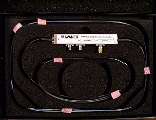 1.55um 1-GHz  AM-1  Dual Output Analog Modulator, with two RF ports. Avanex P/N: 790304702.  `Sell As Is`.