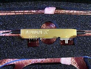 10Gb/s optical digital intensity modulator with VOA.  with GPO(SMP) male RF port, Avanex P/N:7910571-A