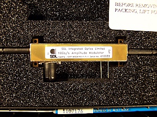 C-band and L-band 10Gb/s optical digital intensity modulator.  Zero chirp. With 3 FC/PC fiber connectors, 1% tap. JDS P/N: IOAP-MOD9140-F-F-1.