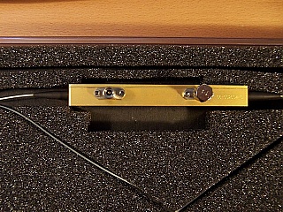 1.55um C-band 10Gb/s Bias-Ready optical digital intensity modulator, we have modulator driver for this modulator. Sample verified chirp-free. JDS P/N: 10020416. 6-dB insertion loss. Not Oxidized .