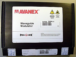 Chirp-free 2.5-Gb/s optical digital intensity modulator with VOA, over C and L band. with SMA RF port and SMA bias port, Avanex Model: SD2.5-A;  P/N: 7910349-A