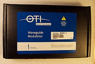 Chirp-free 2.5Gb/s optical digital intensity modulator with VOA, over C and L band. with SMA RF port and SMA bias port, Corning P/N: 7910349-A