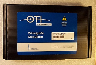 Min order qty =4pc. Chirp-free 2.5Gb/s optical digital intensity modulator with VOA, over C and L band. with SMA RF port and SMA bias port, Corning P/N: 7910349-A