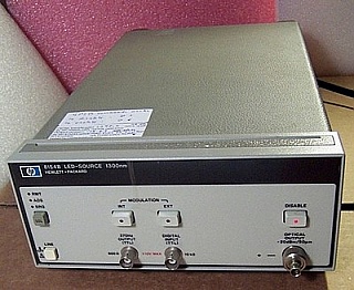 1300nm >-20dBm Broadband LED  Source. With ST optical interface.   Model: HP8154B. OPT. 002 and OPT.011