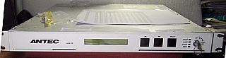 Fiber booster amplifier, EDFA 17dBm C-band benchtop instrument. Flat gain. Antec model: LLOA-17B