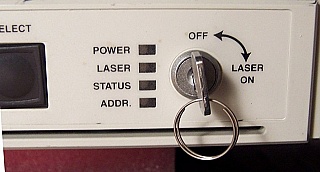 Fiber booster amplifier, EDFA 17dBm C-band benchtop instrument. Flat gain. Antec model: LLOA-17B