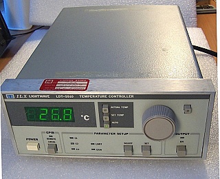 4.6A, 15W, 0.1C temperature controller. ILX model: LDT-5910. Tested working to drive laser temperature. The Internal power supply may produce some electrical noise. You can return if not satisfied, but 2-way shipping fee is not refundable.