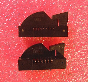 A pair of 7-pin butterfly terminal/socket with clamp,  to make 14-pin butterfly laser mount. 0.125” long leads. Azimuth P/N: 5253-100-7-S2  and P/N: 5253-100-7-R2