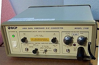 BCP O/E convertor, high gain, Wideband Model:310B-02SR .  With ST optical adapter on front panel.